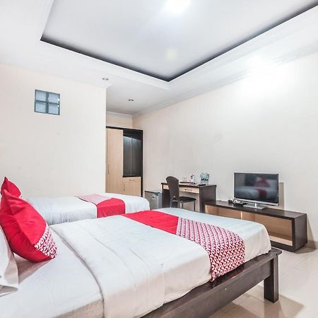 Oyo 1667 Wisma Lux Barkah Jakarta Ngoại thất bức ảnh