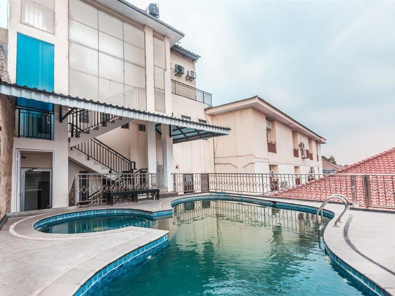 Oyo 1667 Wisma Lux Barkah Jakarta Bể bơi bức ảnh