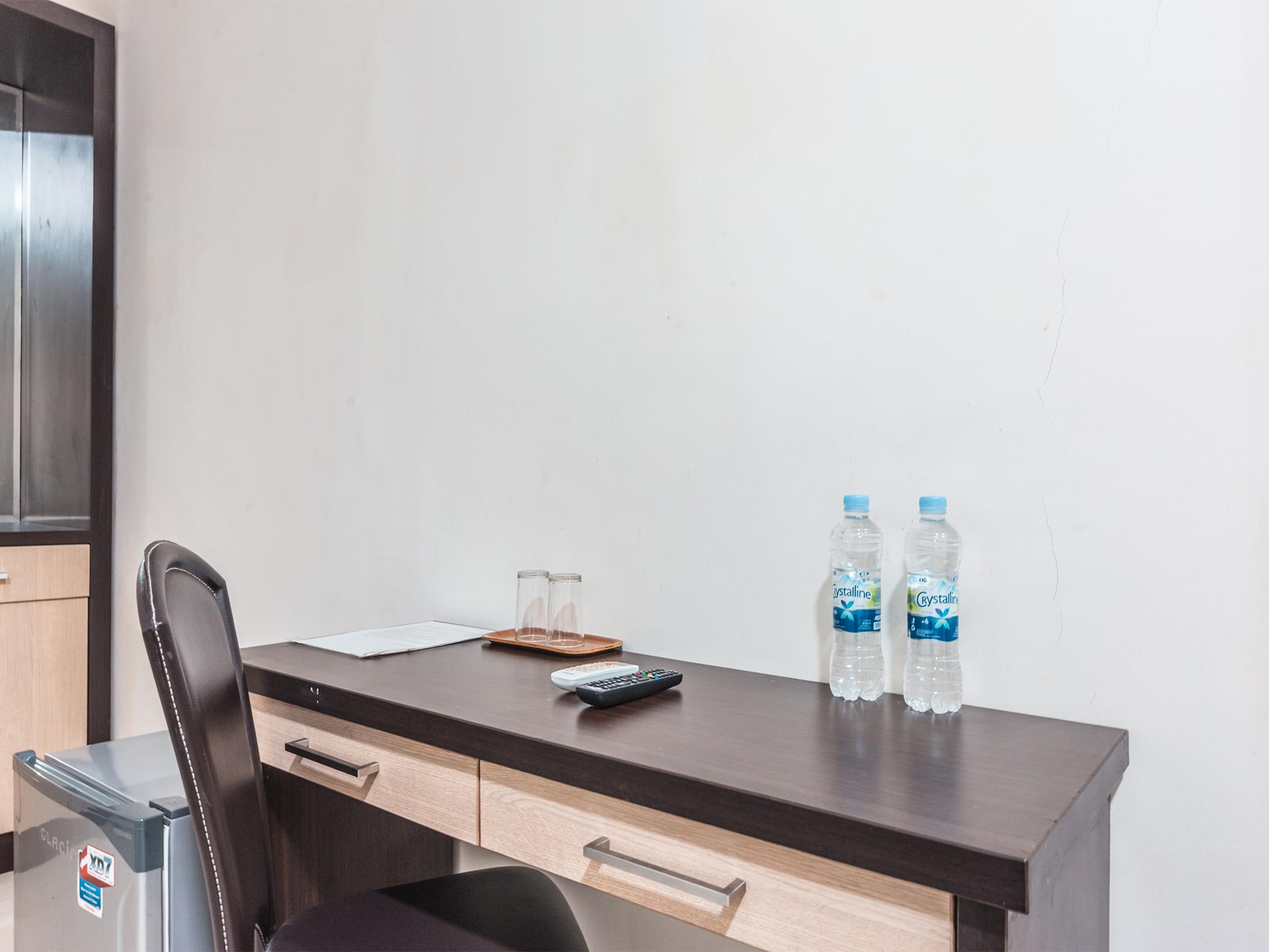 Oyo 1667 Wisma Lux Barkah Jakarta Ngoại thất bức ảnh