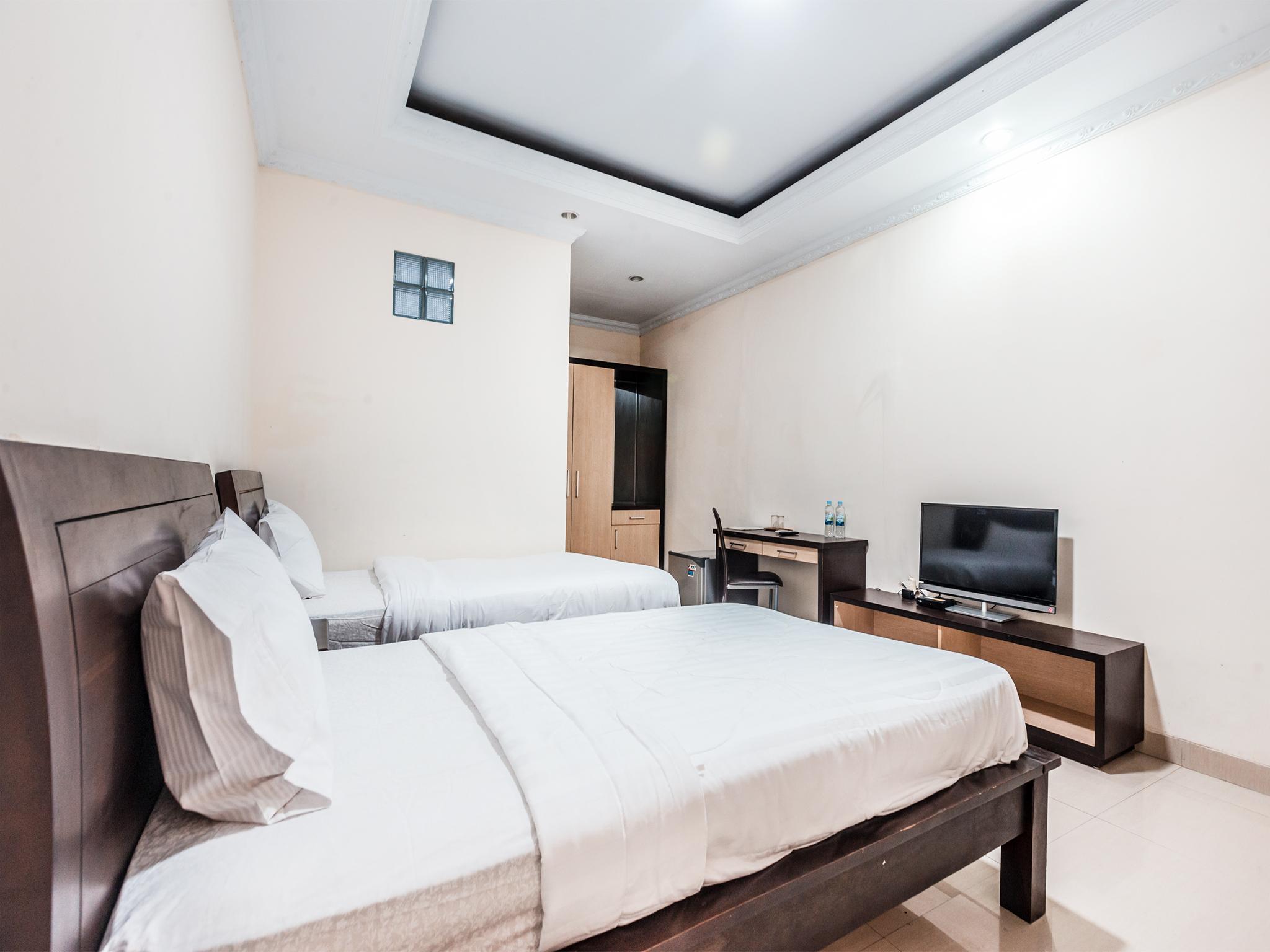 Oyo 1667 Wisma Lux Barkah Jakarta Ngoại thất bức ảnh