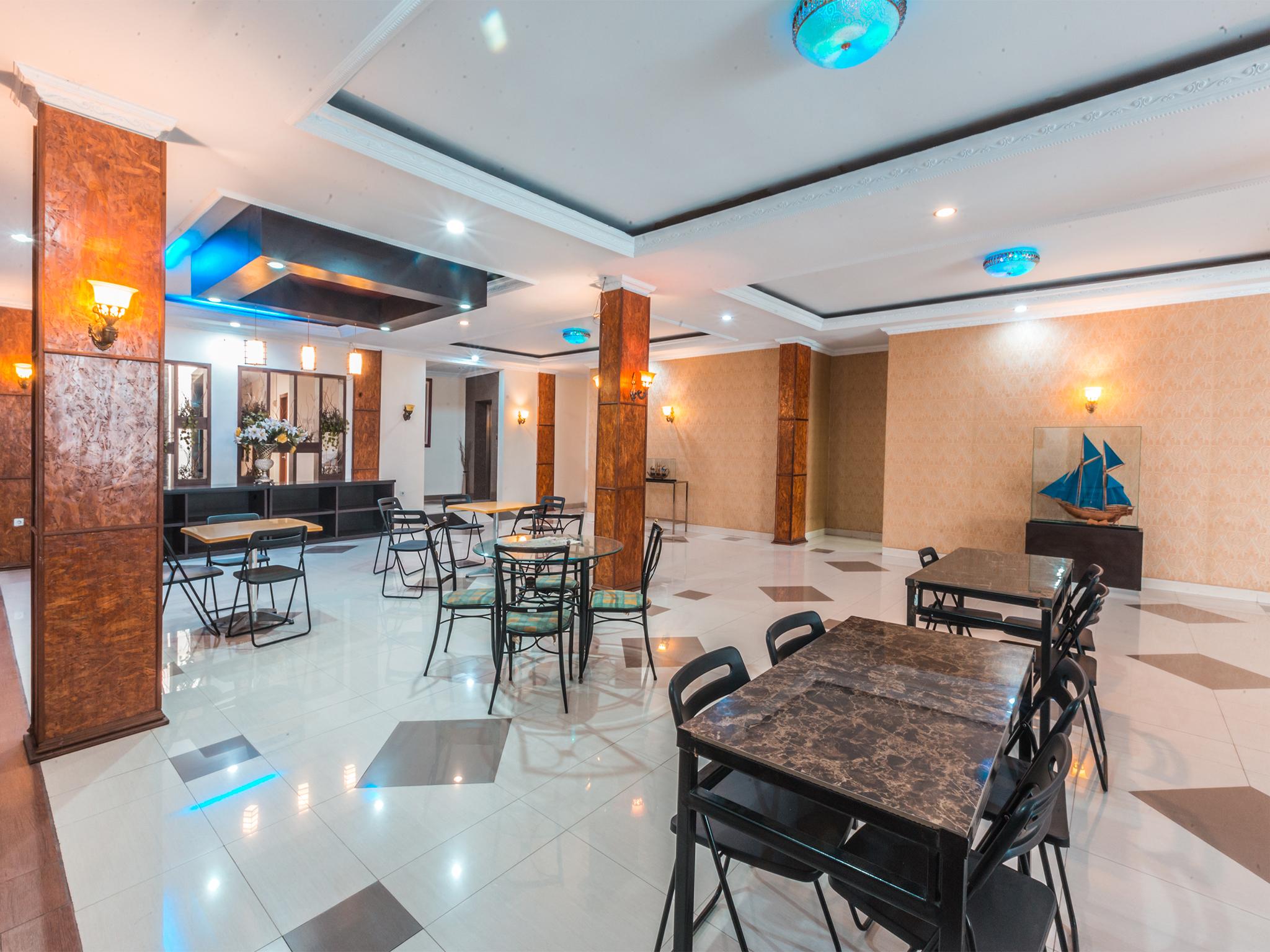 Oyo 1667 Wisma Lux Barkah Jakarta Ngoại thất bức ảnh