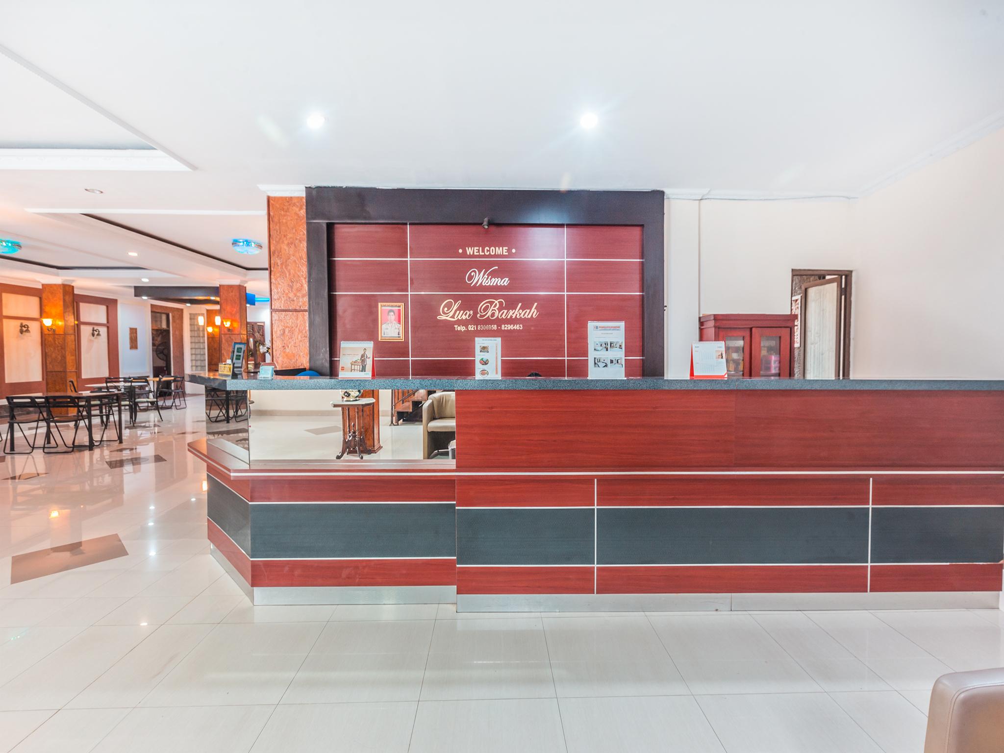 Oyo 1667 Wisma Lux Barkah Jakarta Ngoại thất bức ảnh