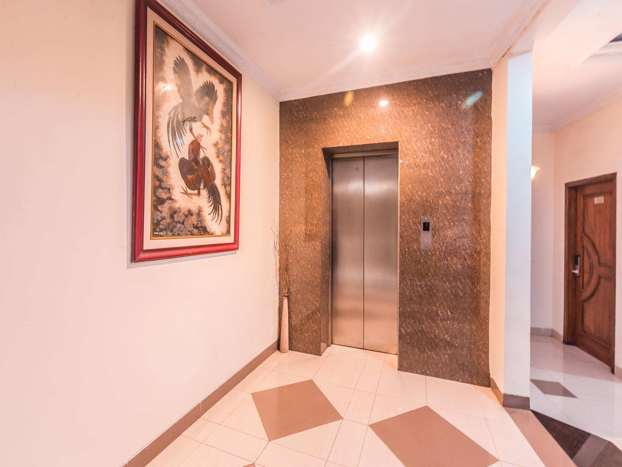 Oyo 1667 Wisma Lux Barkah Jakarta Ngoại thất bức ảnh