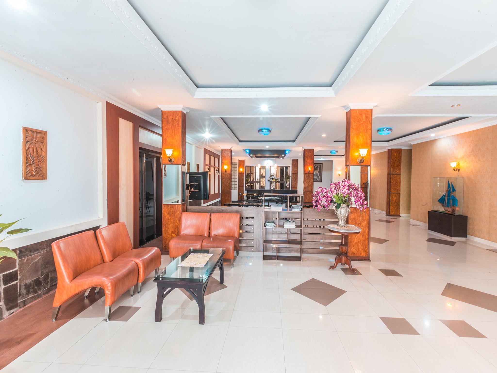 Oyo 1667 Wisma Lux Barkah Jakarta Ngoại thất bức ảnh