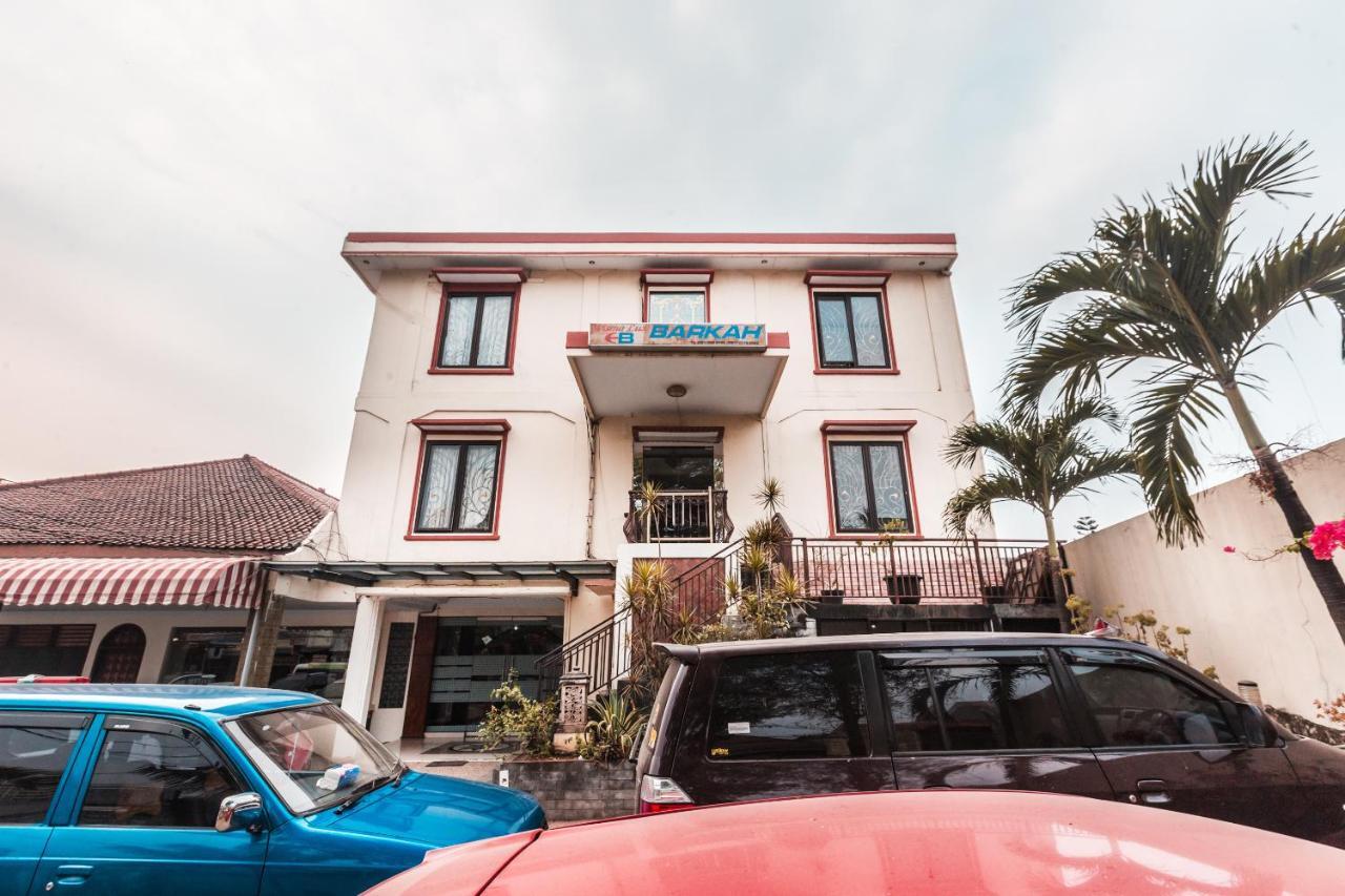 Oyo 1667 Wisma Lux Barkah Jakarta Ngoại thất bức ảnh