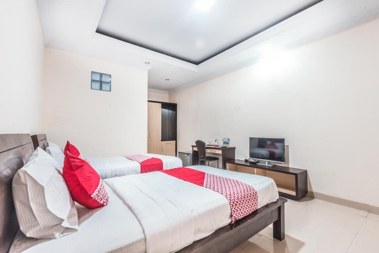 Oyo 1667 Wisma Lux Barkah Jakarta Ngoại thất bức ảnh
