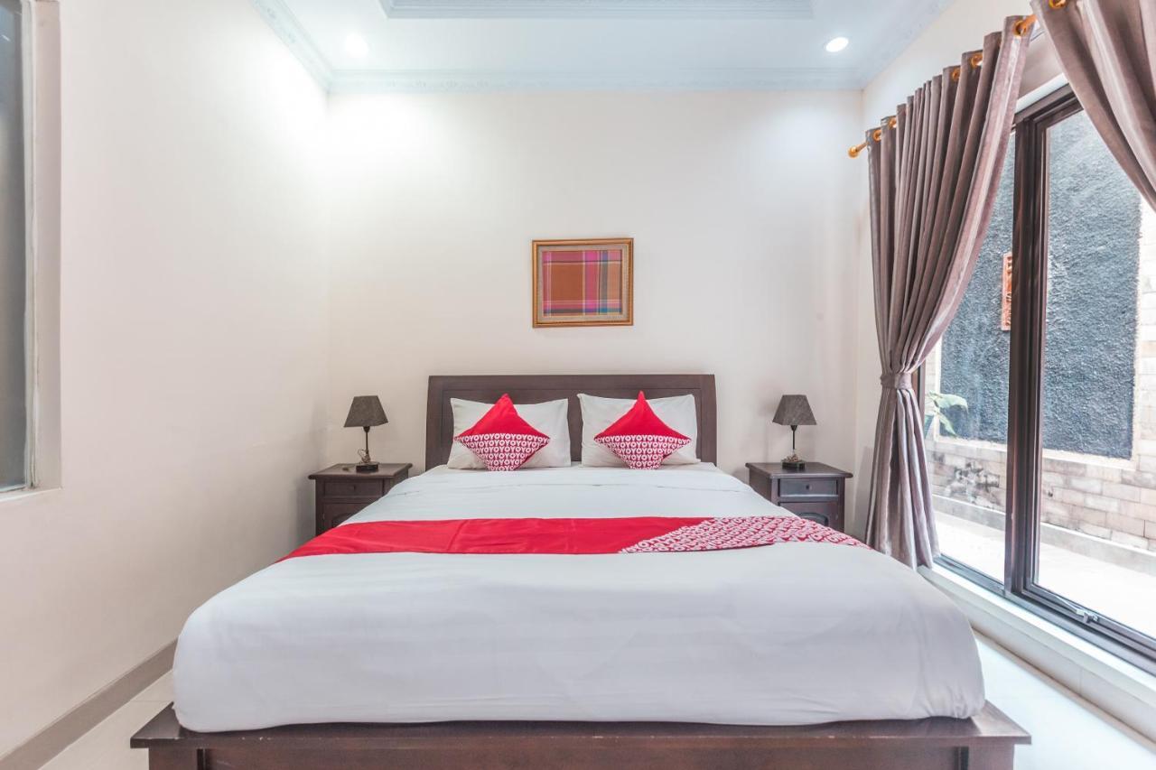 Oyo 1667 Wisma Lux Barkah Jakarta Ngoại thất bức ảnh