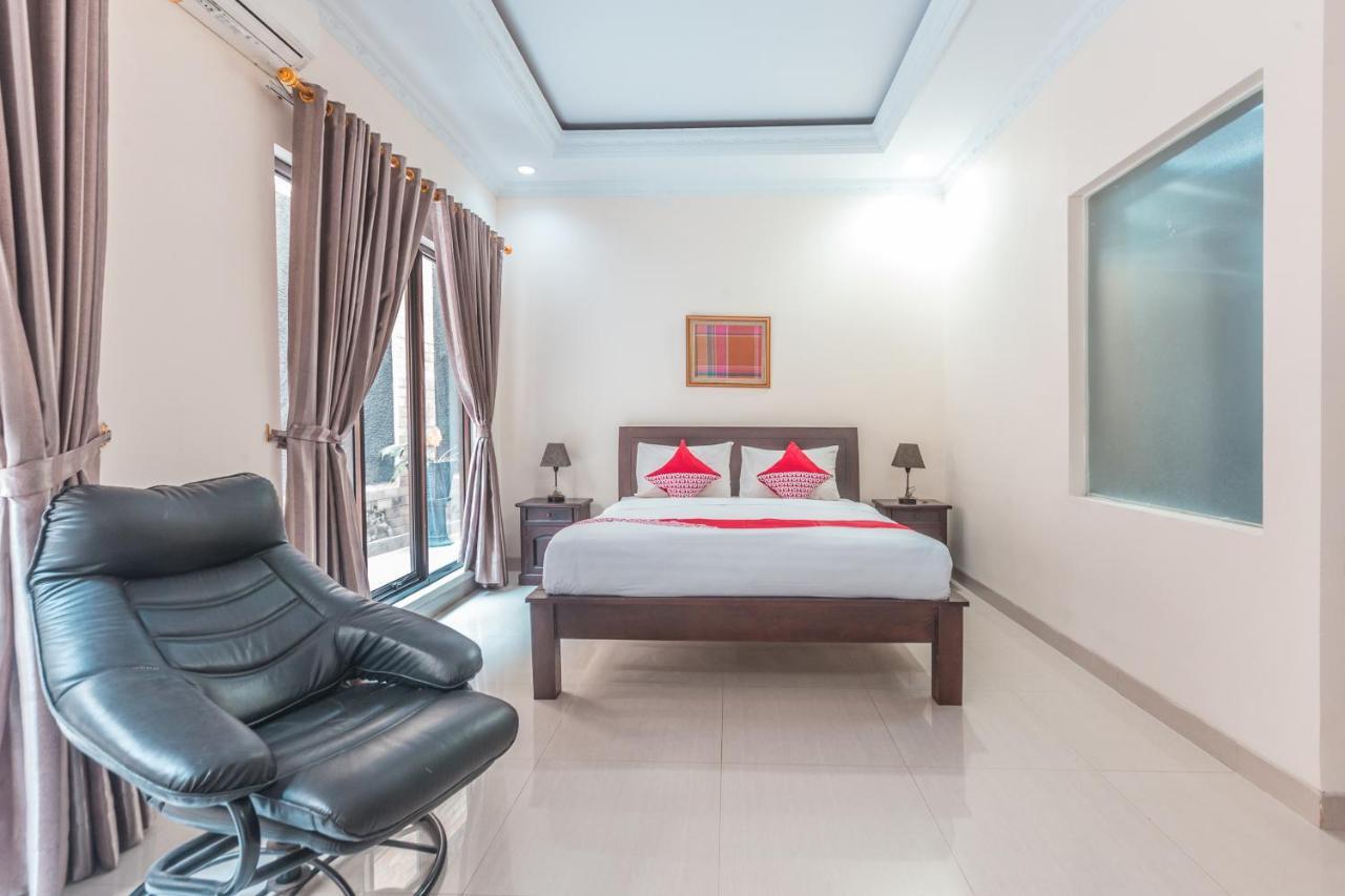 Oyo 1667 Wisma Lux Barkah Jakarta Ngoại thất bức ảnh