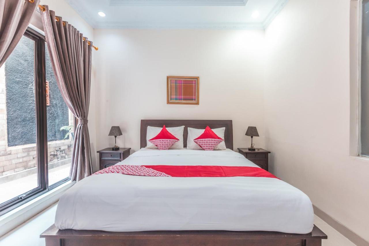 Oyo 1667 Wisma Lux Barkah Jakarta Phòng bức ảnh