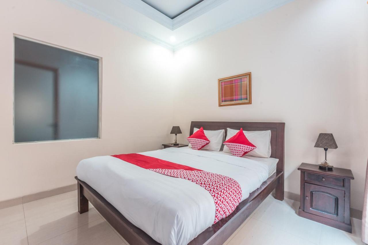Oyo 1667 Wisma Lux Barkah Jakarta Ngoại thất bức ảnh