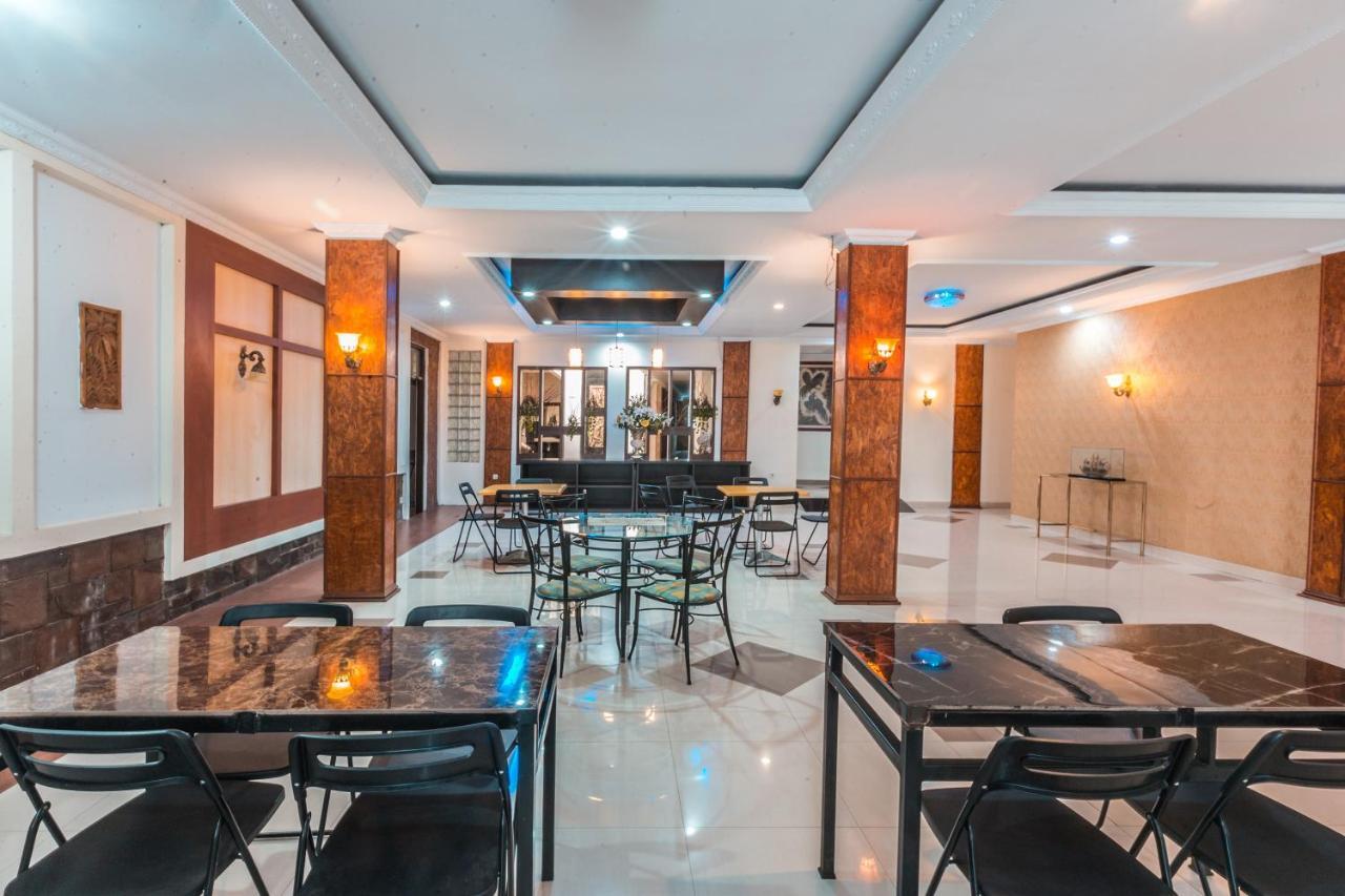 Oyo 1667 Wisma Lux Barkah Jakarta Ngoại thất bức ảnh